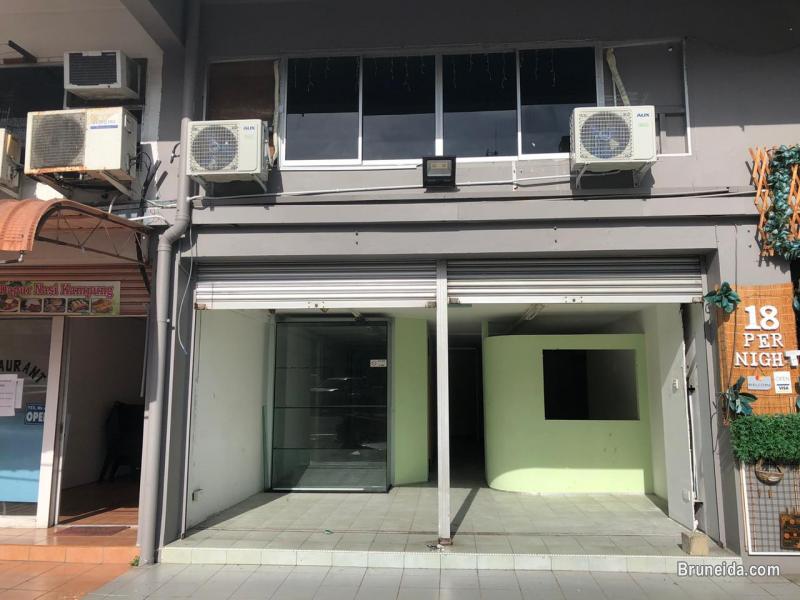 Small Commercial Space for Rent