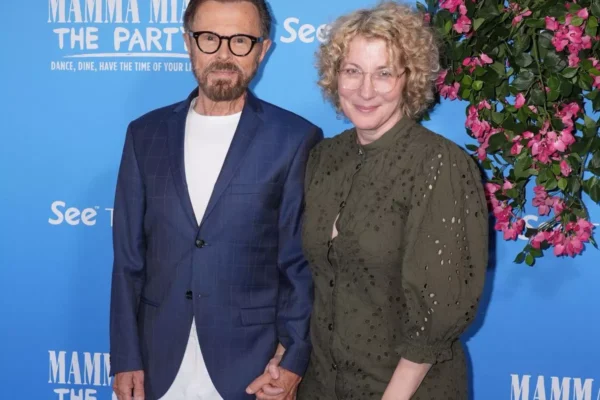 Who Is Sandi Toksvig Ex Husband